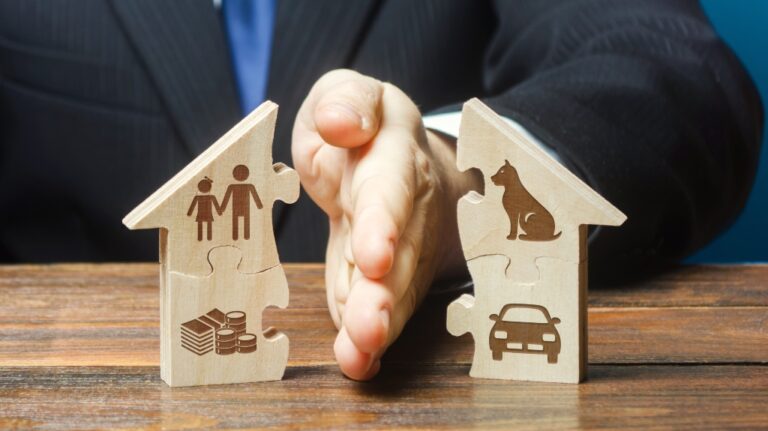 Puzzle house is divided into two equal parts by a lawyer in a divorce process